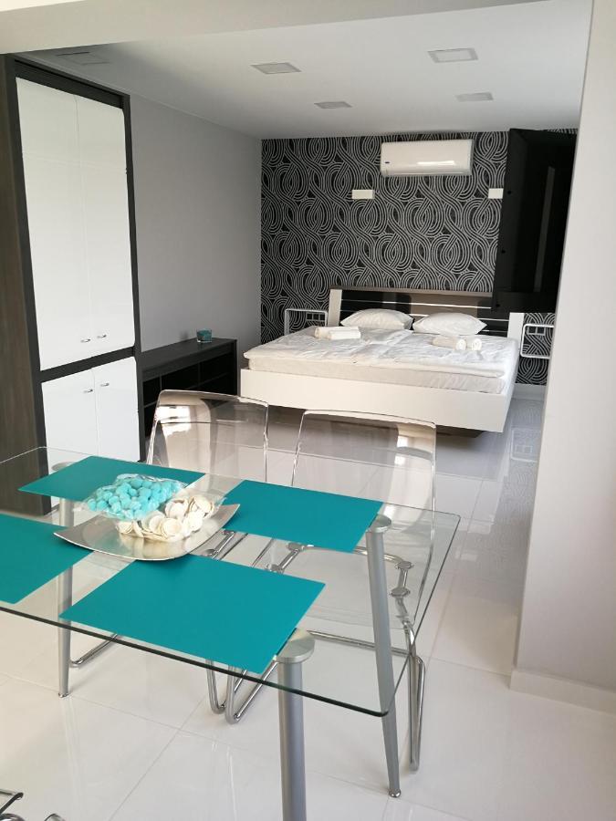 Aqua Solar Apartmanház Miskolc Esterno foto