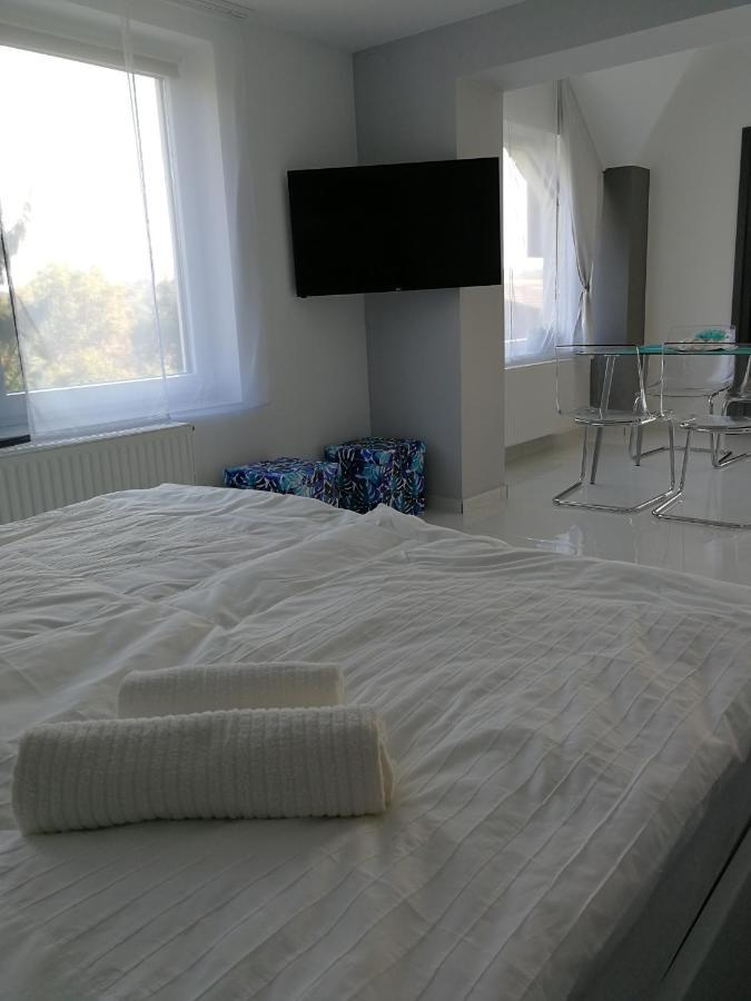 Aqua Solar Apartmanház Miskolc Esterno foto