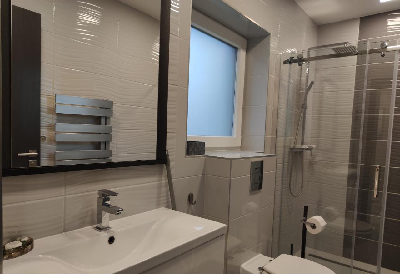Aqua Solar Apartmanház Miskolc Esterno foto
