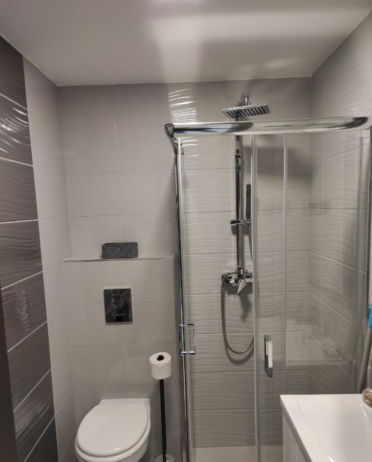 Aqua Solar Apartmanház Miskolc Esterno foto